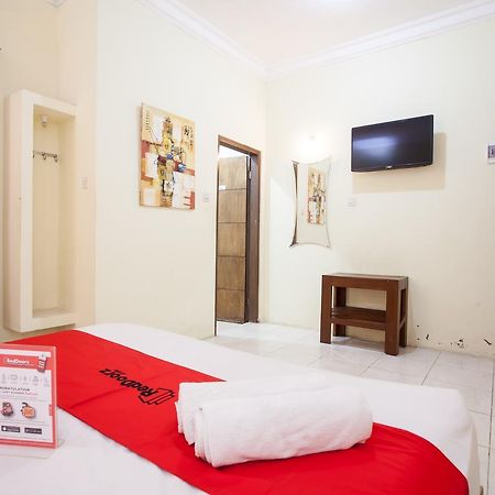 Reddoorz Near Marvel City Mall Wonotjolo المظهر الخارجي الصورة