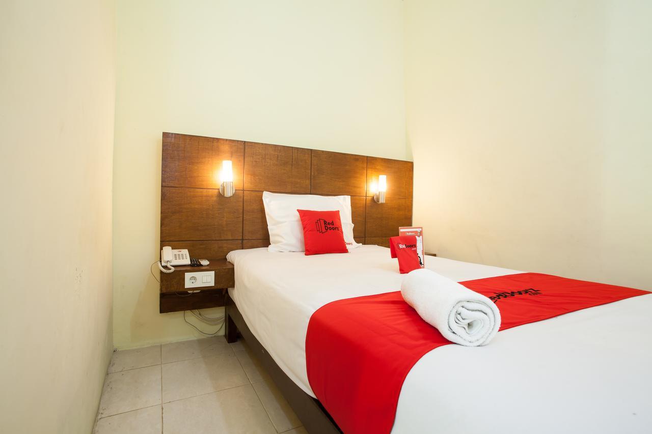 Reddoorz Near Marvel City Mall Wonotjolo المظهر الخارجي الصورة