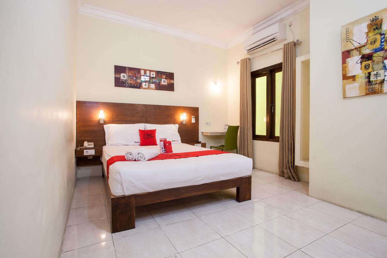 Reddoorz Near Marvel City Mall Wonotjolo المظهر الخارجي الصورة