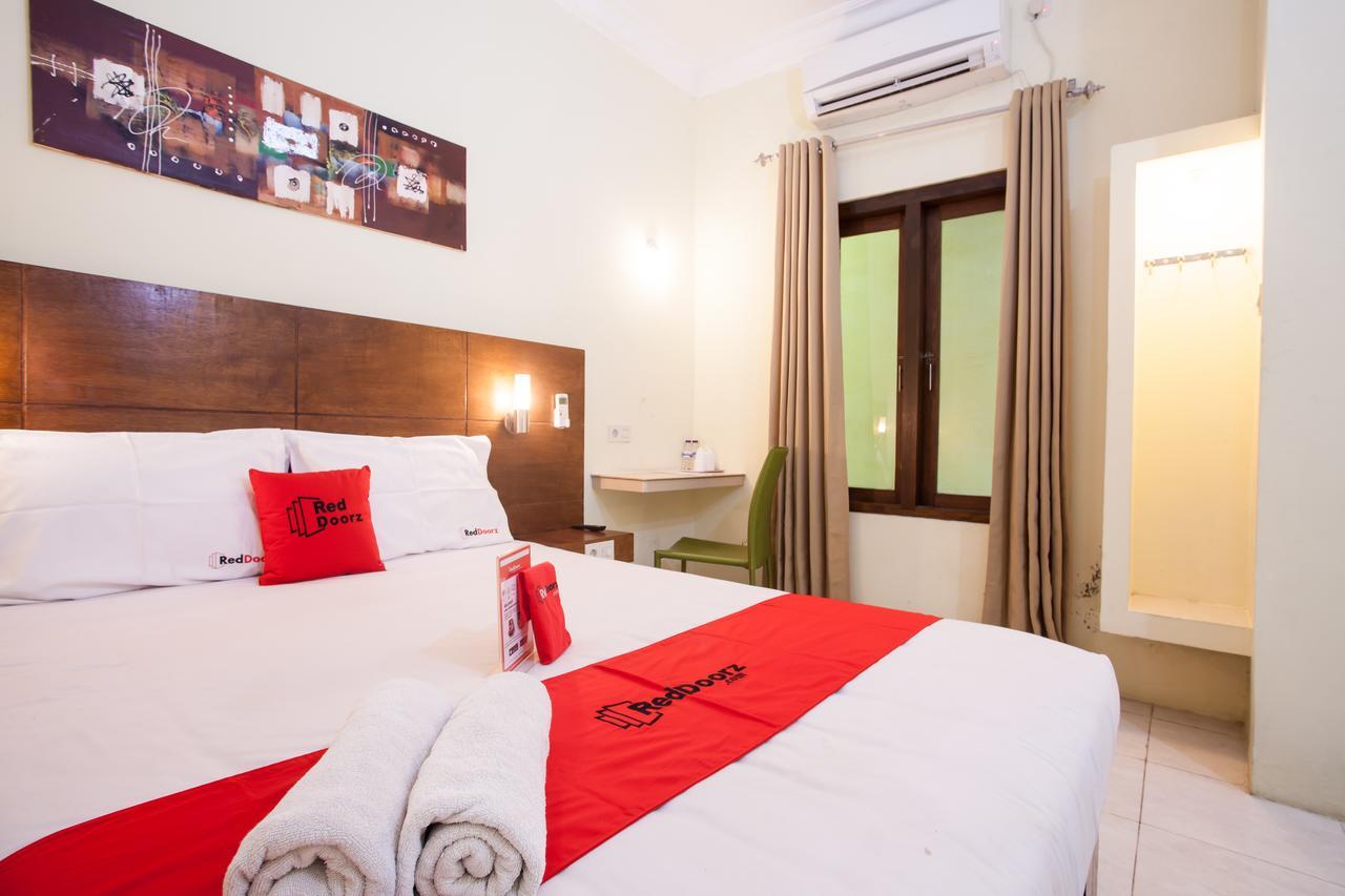 Reddoorz Near Marvel City Mall Wonotjolo المظهر الخارجي الصورة